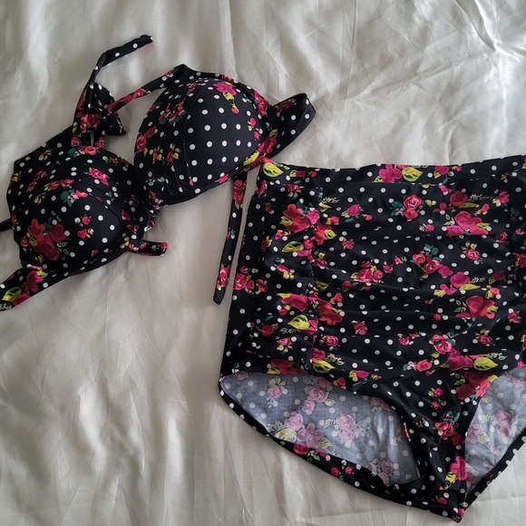 Cupshe Highwaisted Swim Set, 3xl/4xl - Picture 6 of 6